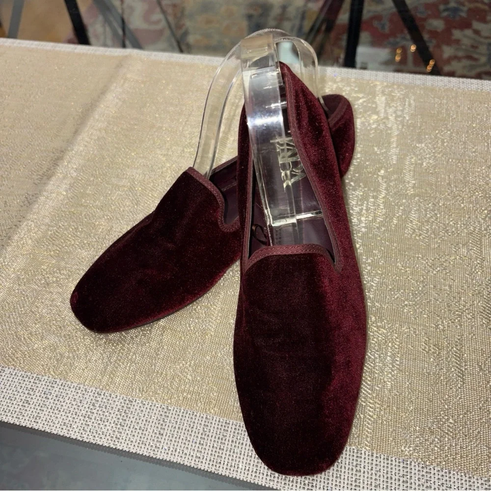 ZARA Elegant Burgundy Velvet Loafers SIZE 36EU